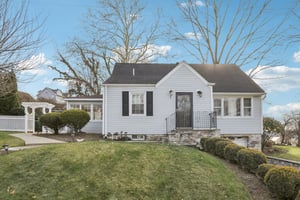 Brookview Dr-S0912-006.jpg