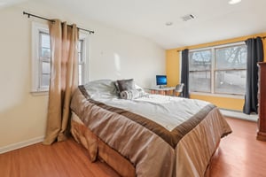 Brookview Dr-S0912-023.jpg