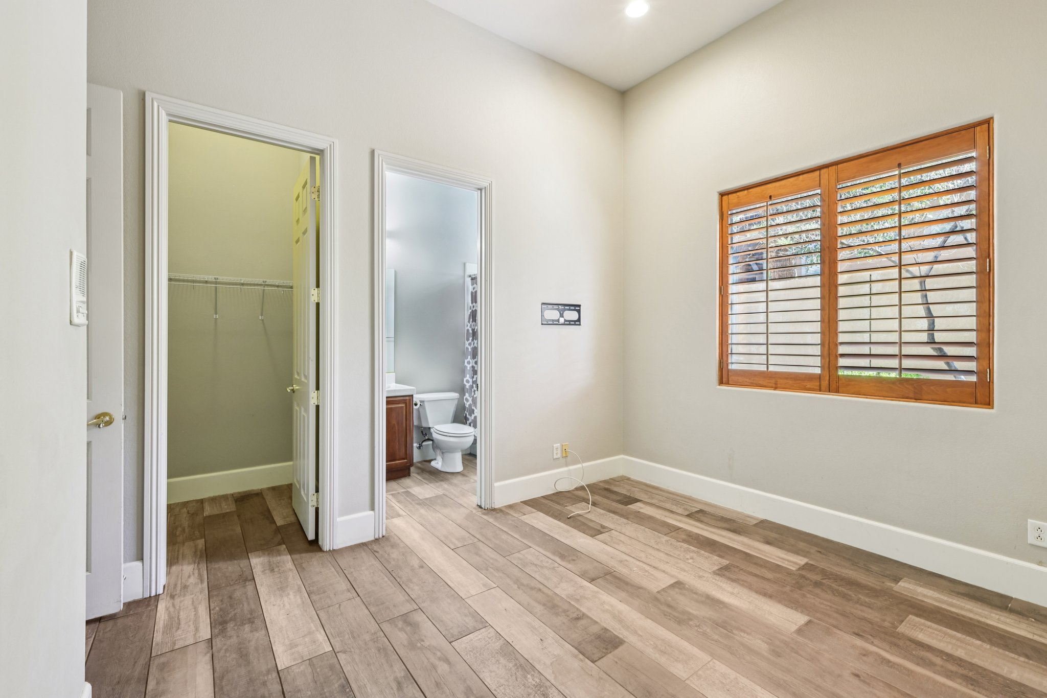 Caves Valley Ct-S1710-038.jpg