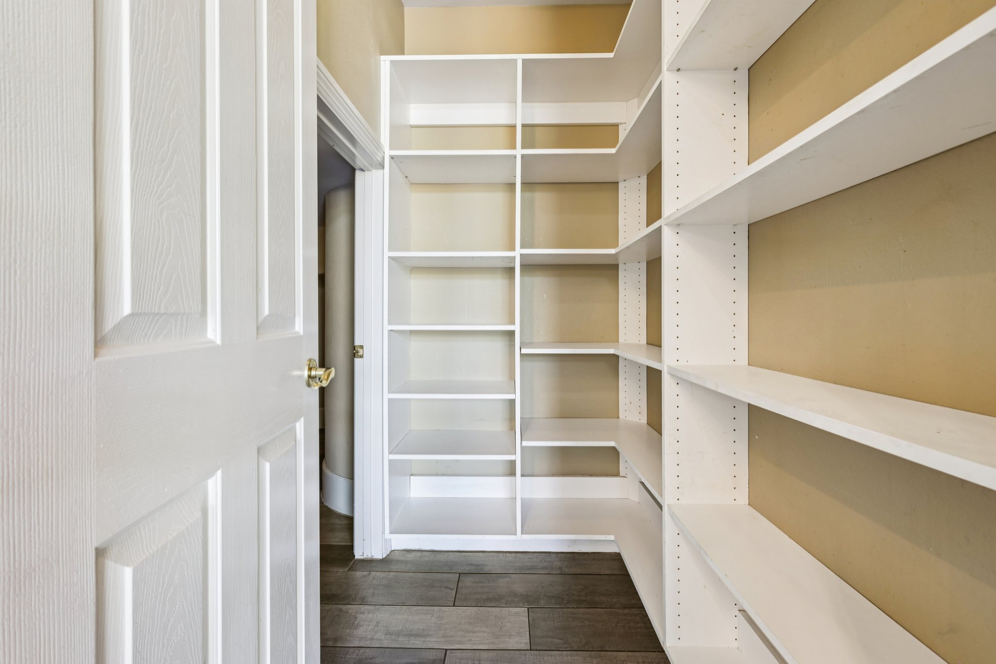 Caves Valley Ct-S1710-041.jpg