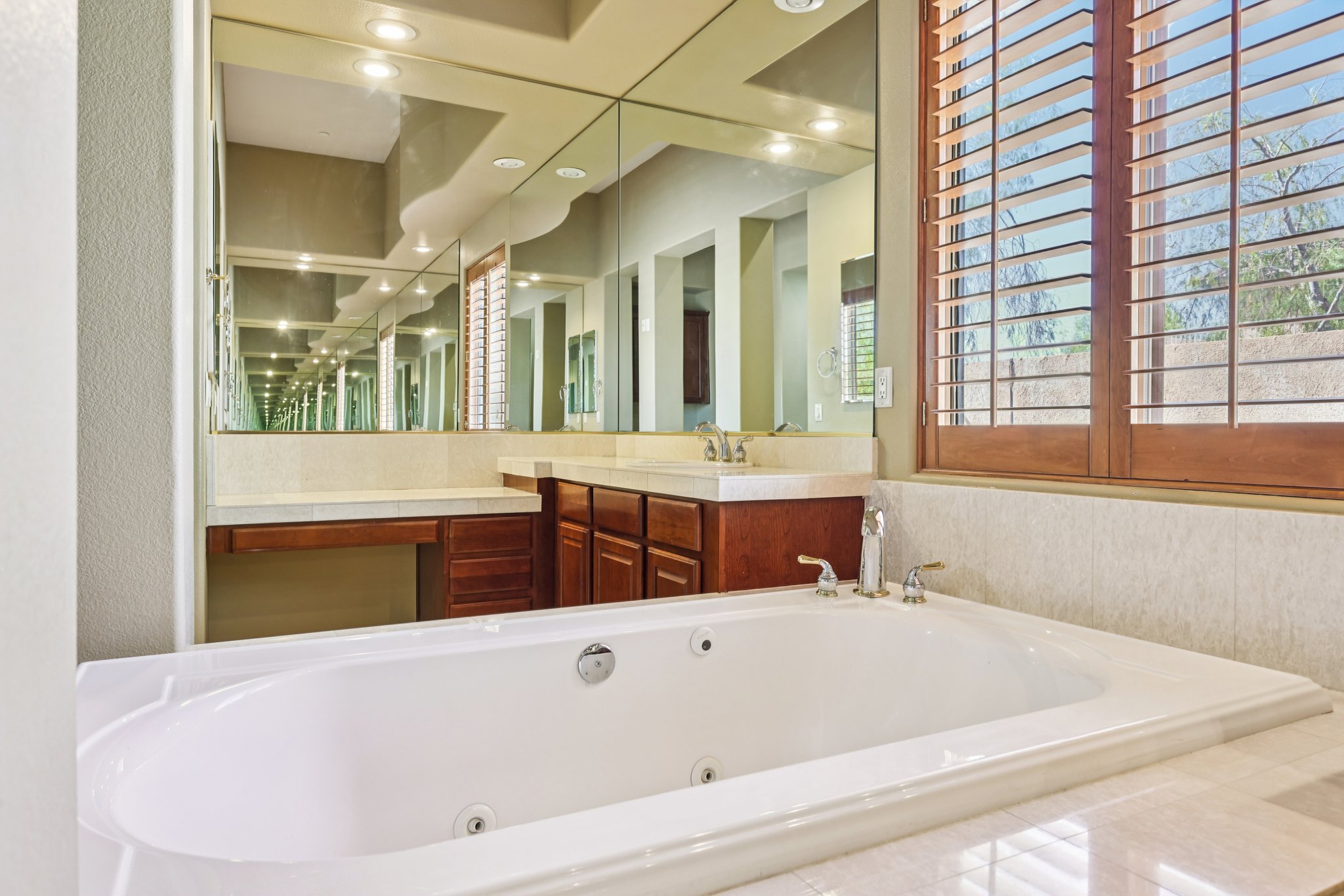 Caves Valley Ct-S1710-053.jpg