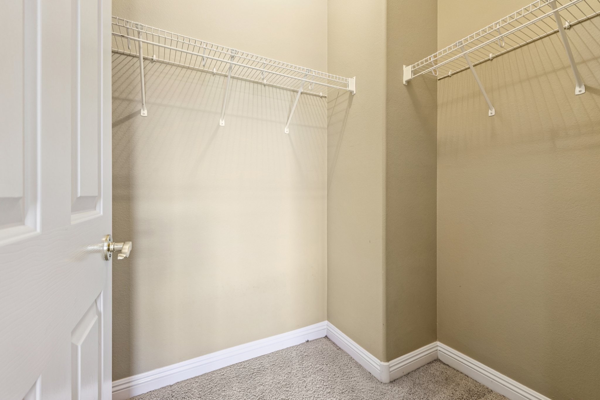 Caves Valley Ct-S1710-077.jpg