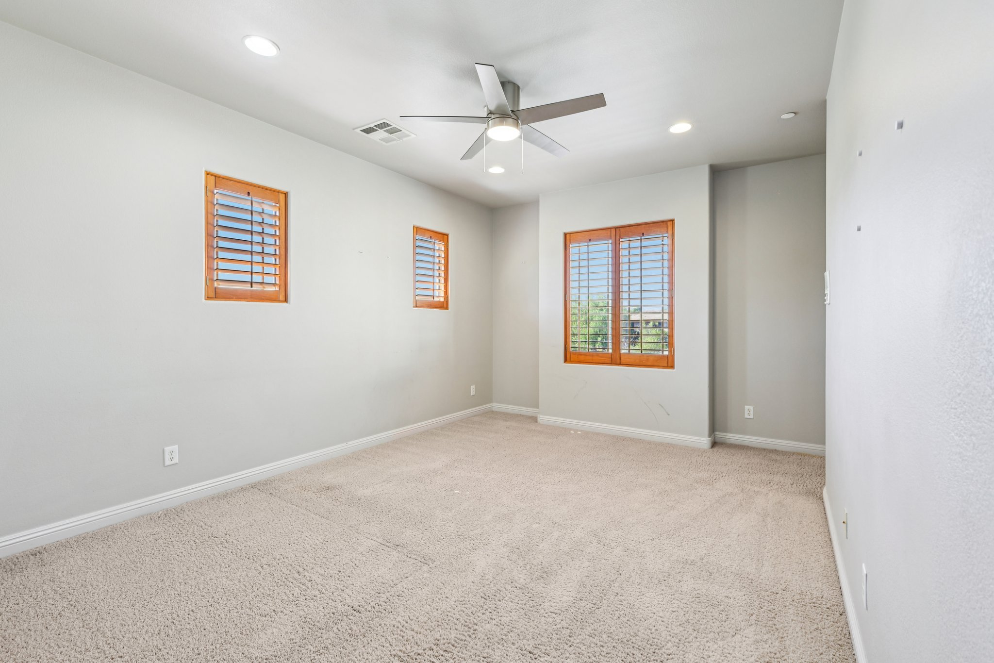 Caves Valley Ct-S1710-084.jpg