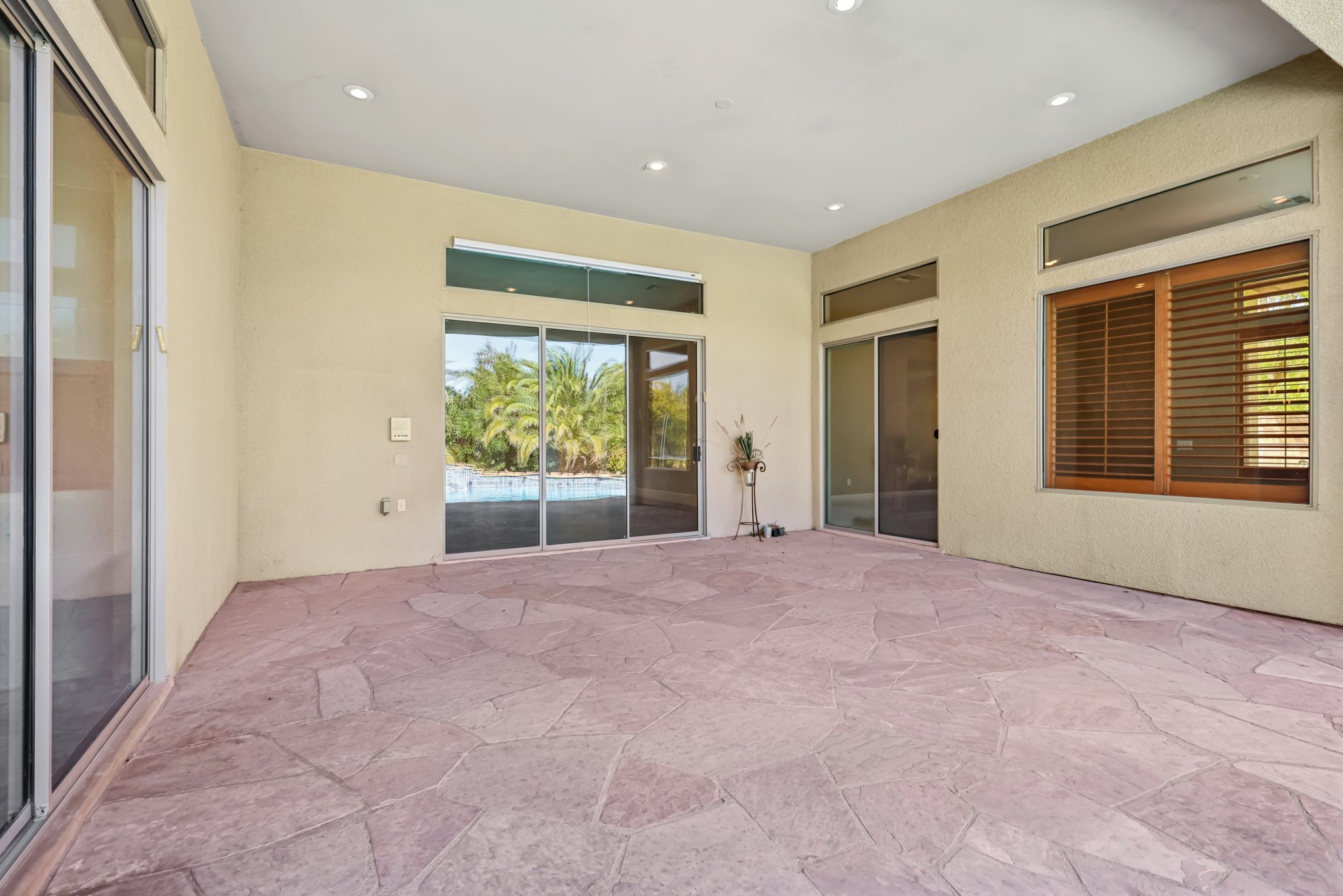 Caves Valley Ct-S1710-088.jpg