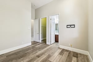 Caves Valley Ct-S1710-037.jpg