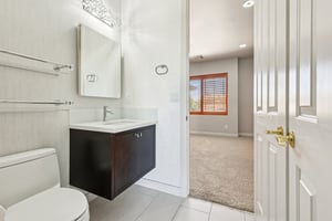 Caves Valley Ct-S1710-073.jpg