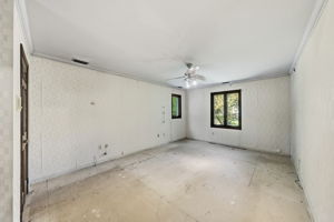  Photo 31