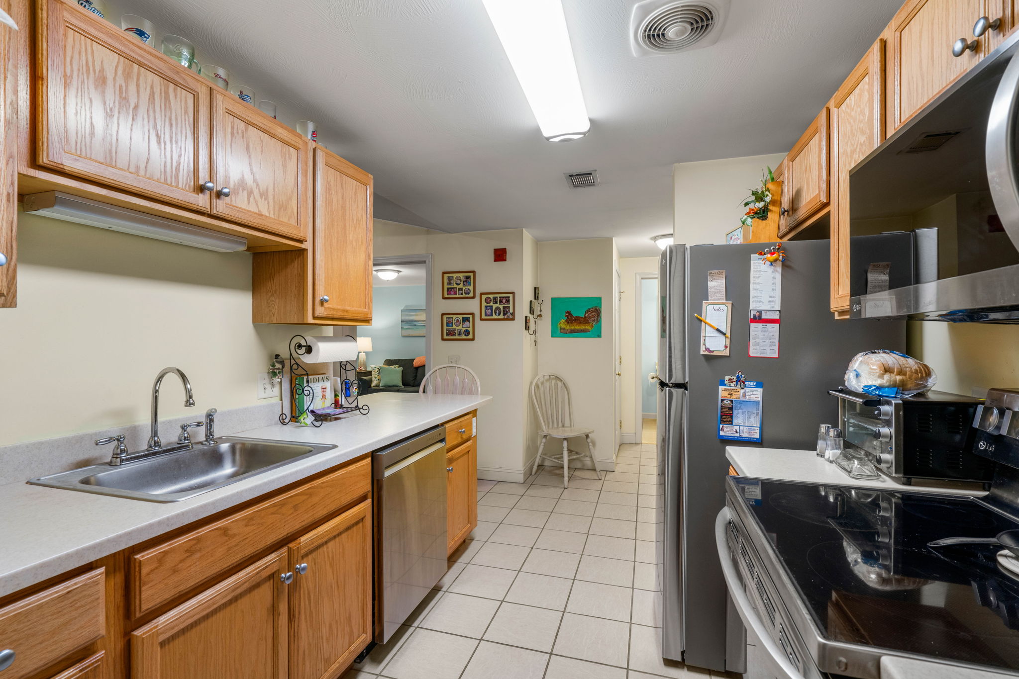 4 Crestview Cir, Londonderry, NH 03053, USA Photo 10