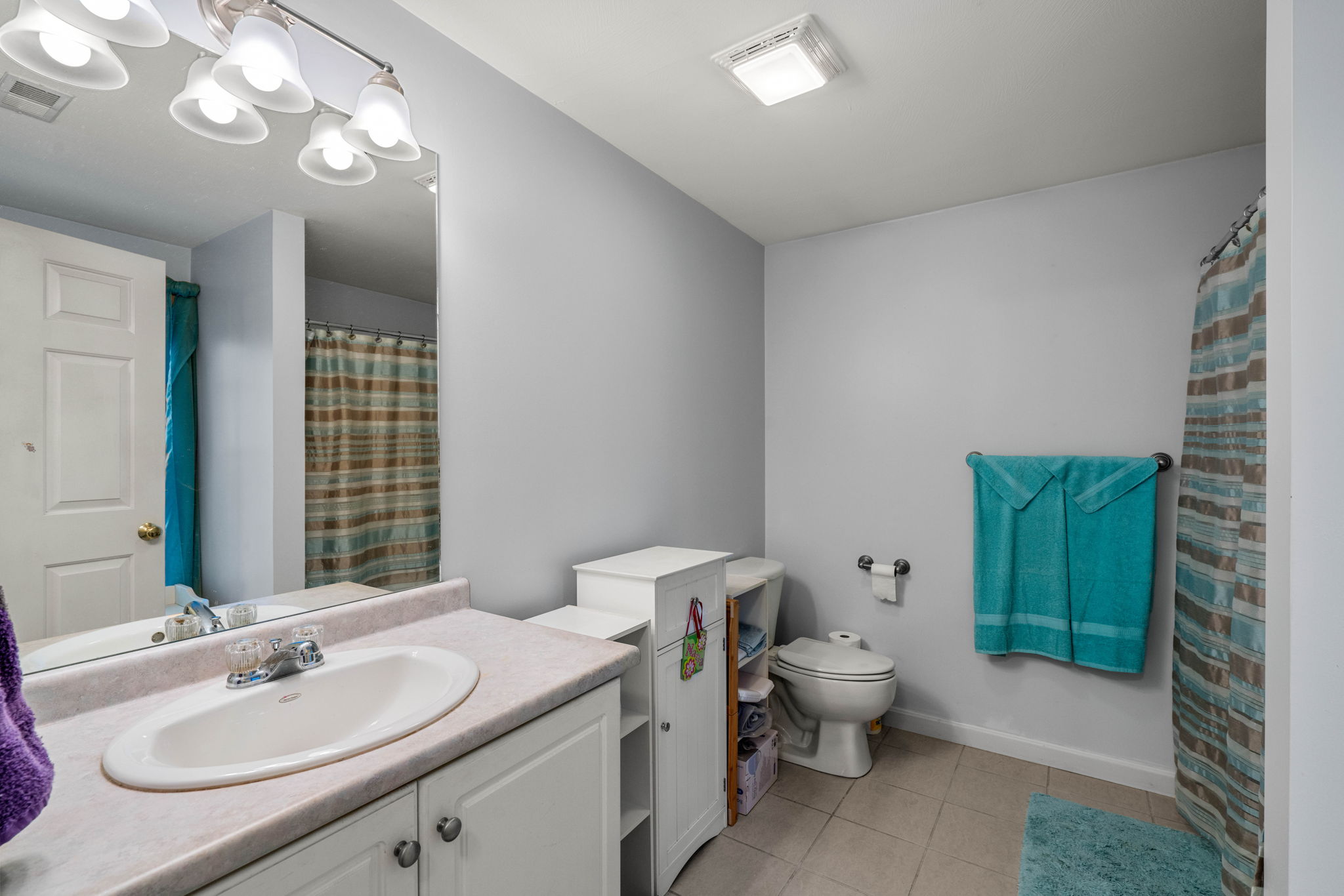 4 Crestview Cir, Londonderry, NH 03053, USA Photo 28