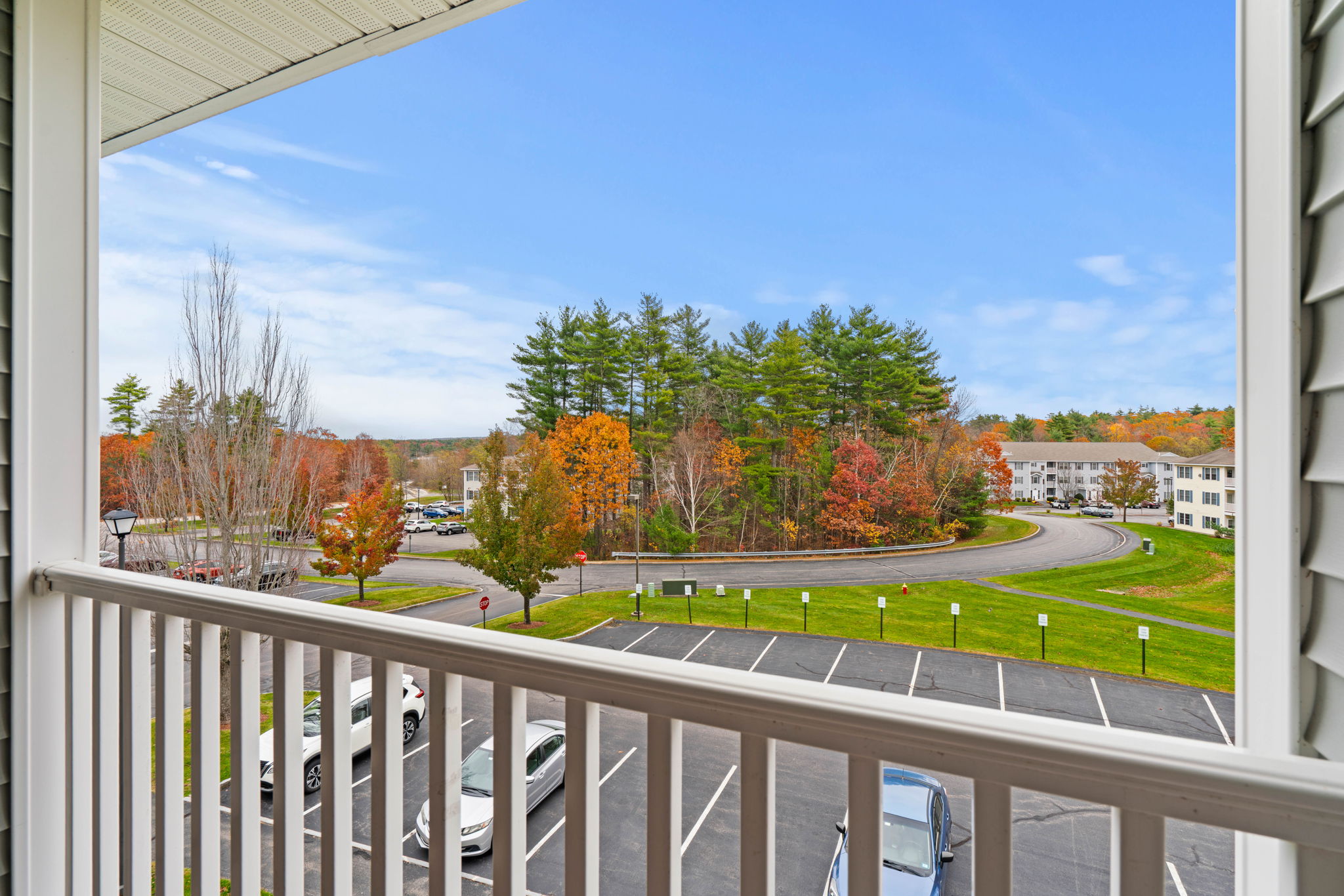 4 Crestview Cir, Londonderry, NH 03053, USA Photo 34