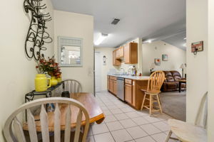 4 Crestview Cir, Londonderry, NH 03053, USA Photo 6