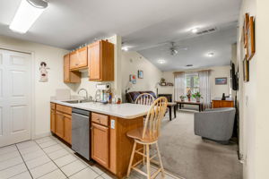 4 Crestview Cir, Londonderry, NH 03053, USA Photo 7