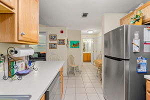 4 Crestview Cir, Londonderry, NH 03053, USA Photo 10