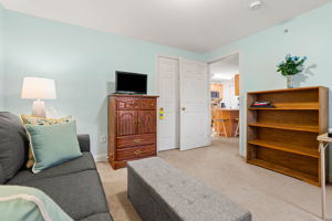 4 Crestview Cir, Londonderry, NH 03053, USA Photo 14