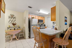 4 Crestview Cir, Londonderry, NH 03053, USA Photo 16