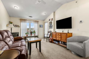 4 Crestview Cir, Londonderry, NH 03053, USA Photo 20