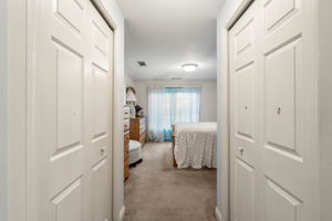 4 Crestview Cir, Londonderry, NH 03053, USA Photo 25