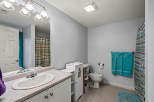 4 Crestview Cir, Londonderry, NH 03053, USA Photo 27