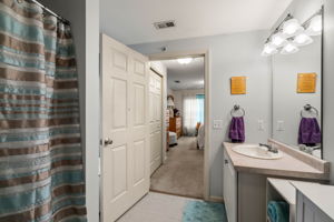 4 Crestview Cir, Londonderry, NH 03053, USA Photo 28