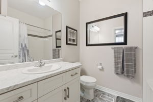  Photo 37