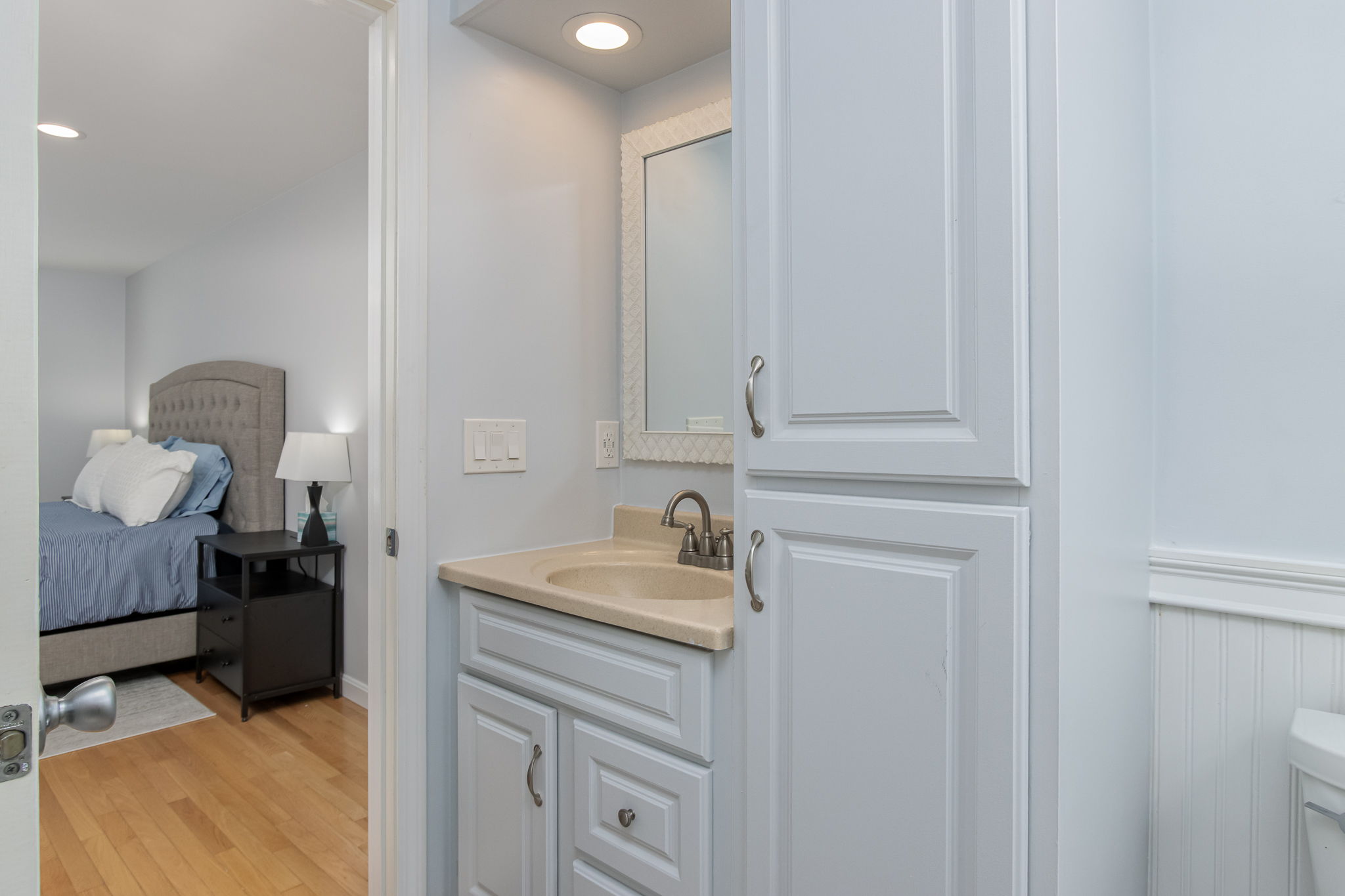 BedroomPrimaryBath-2