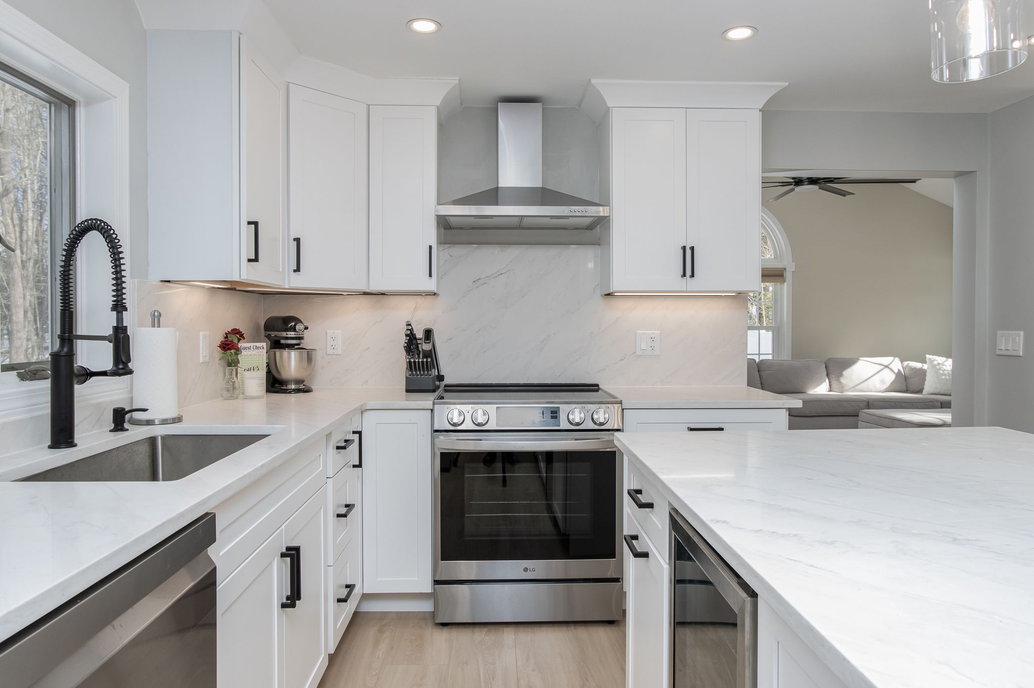 KitchenBreakfastArea-5