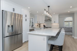 KitchenBreakfastArea-3