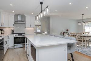 KitchenBreakfastArea-4