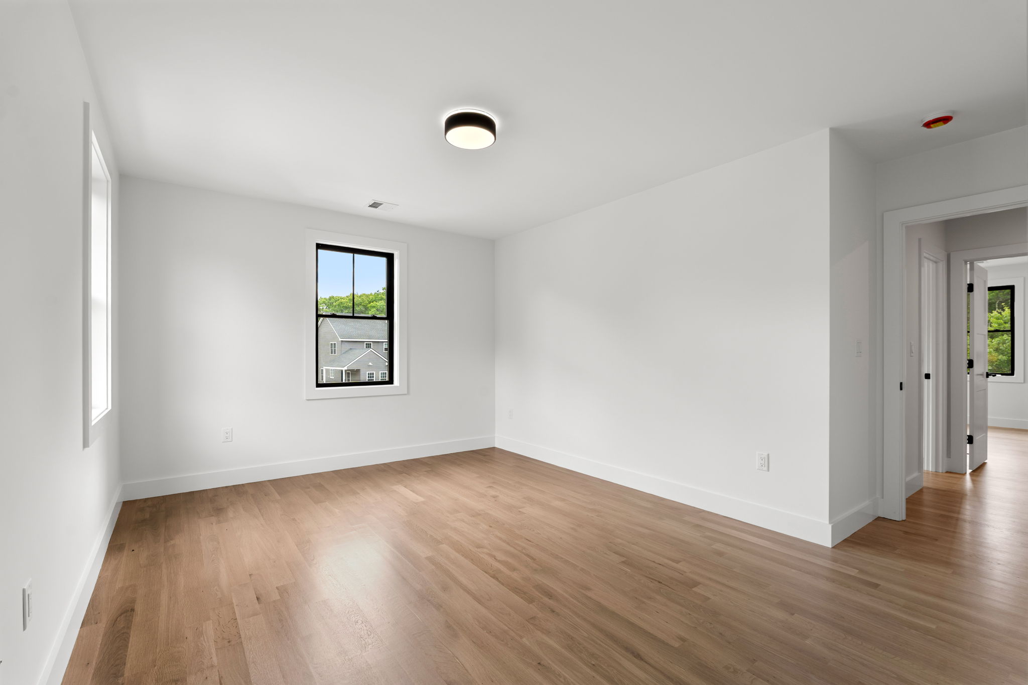 4 Fitzpatrick Ln, North Billerica, MA 01862, USA Photo 26