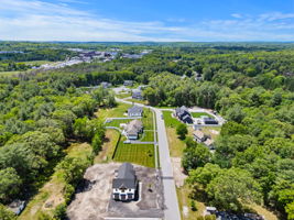 4 Fitzpatrick Ln, North Billerica, MA 01862, USA Photo 13