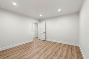 4 Fitzpatrick Ln, North Billerica, MA 01862, USA Photo 19
