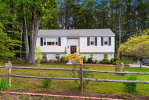 4 Garrison Ln, Madbury, NH 03823, USA Photo 1