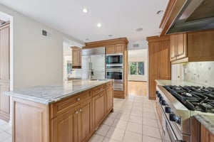 Hidden Glen Rd-S0207-018.jpg
