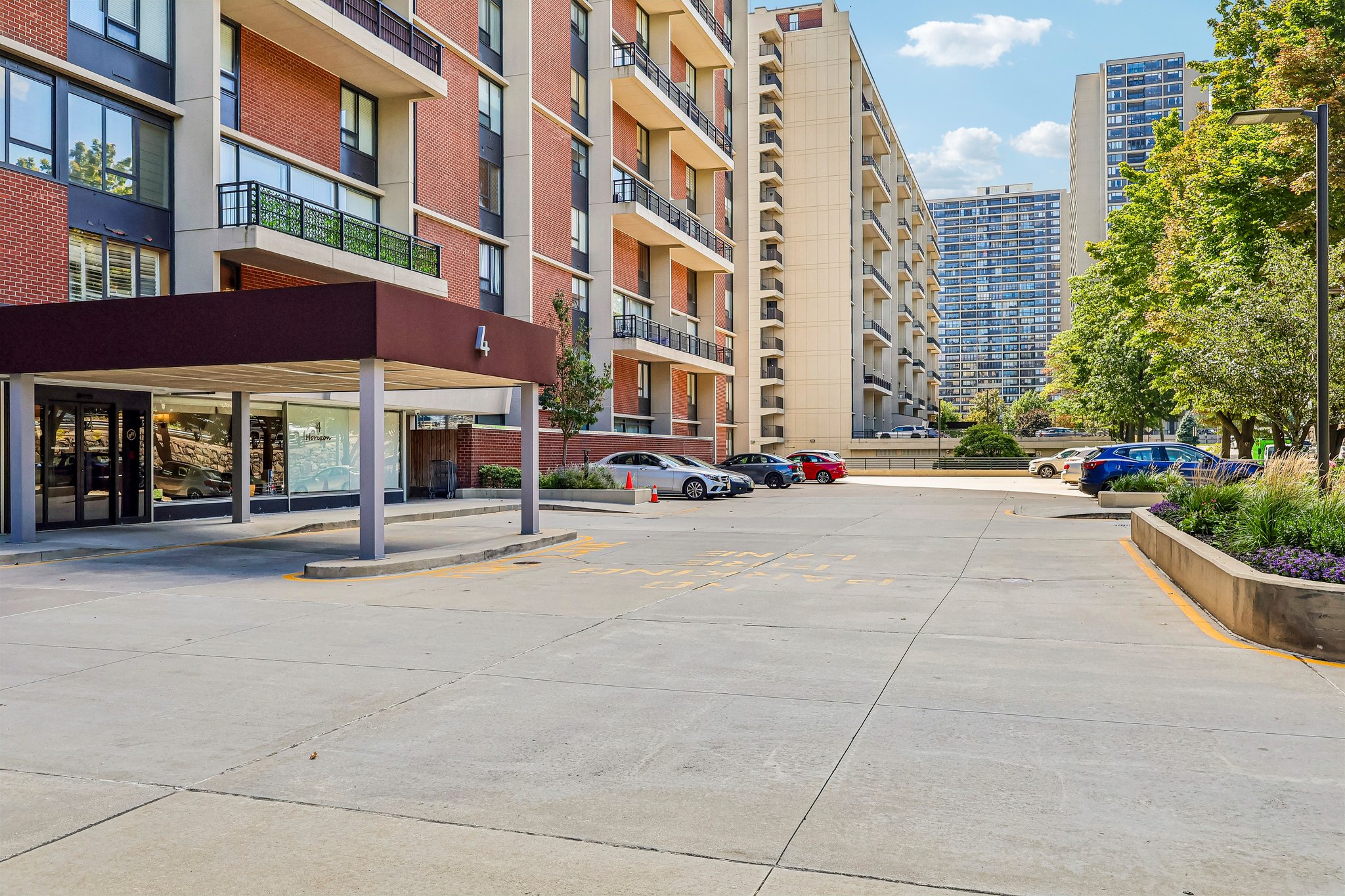Horizon Rd 1015-S1909-004.jpg