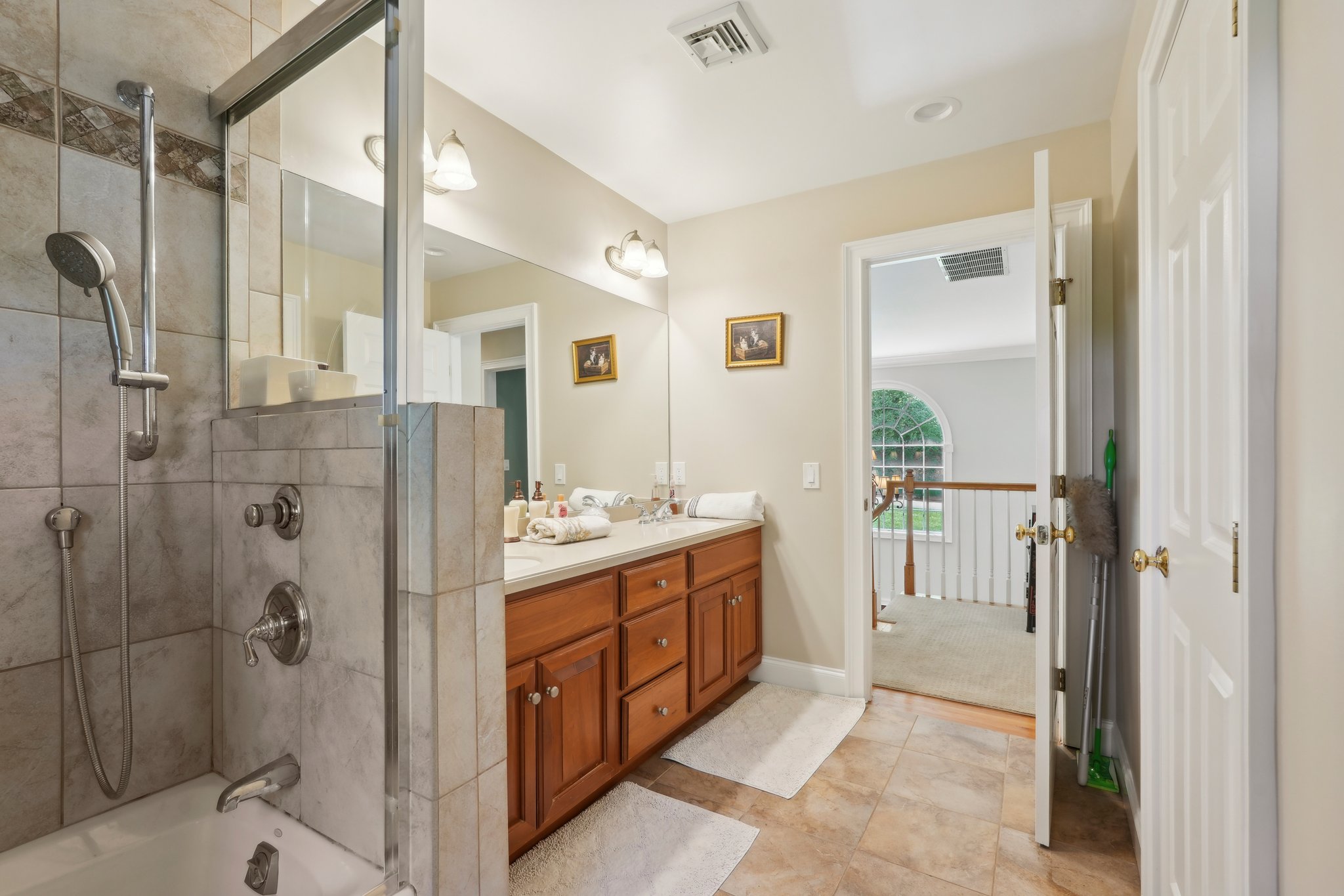 Logans Way-1305-037.jpg