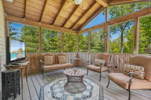 Logans Way-1305-058.jpg