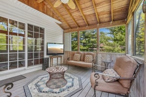Logans Way-1305-061.jpg
