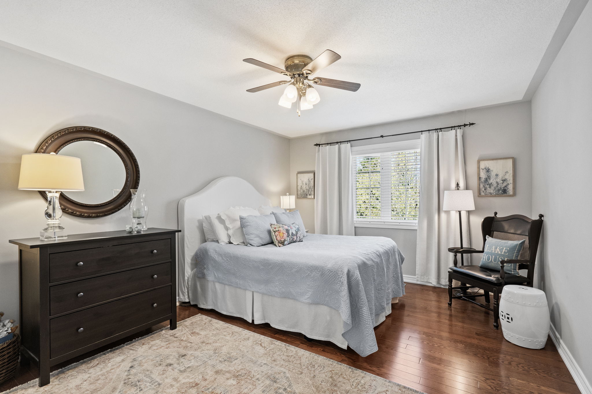  Photo 34