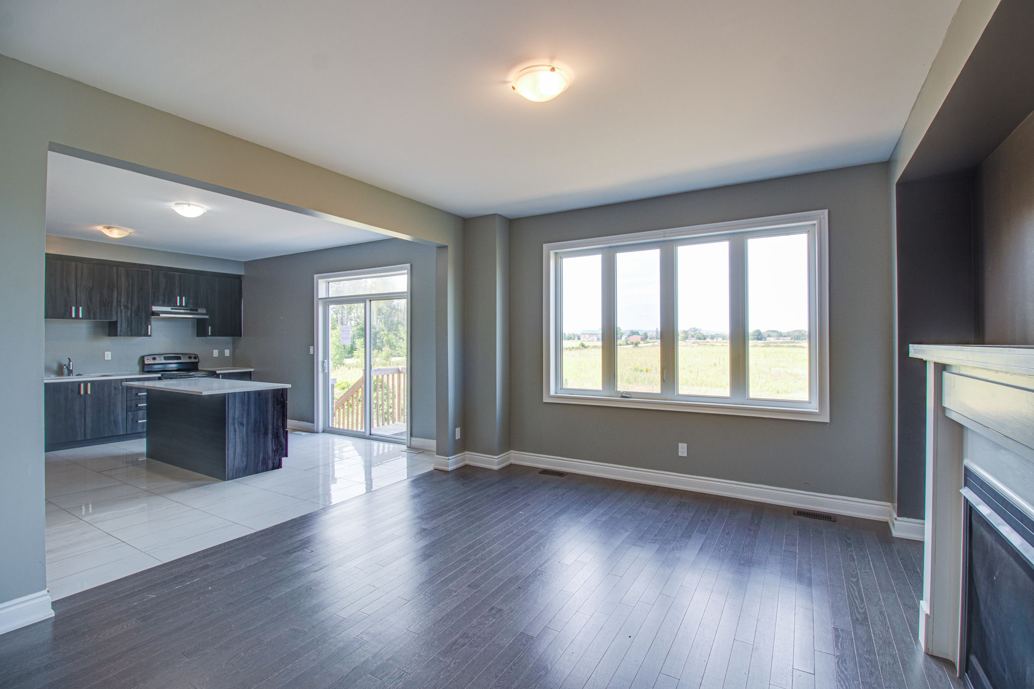 4 Middleton Dr Wasaga Beach, ON L9Z 1J9