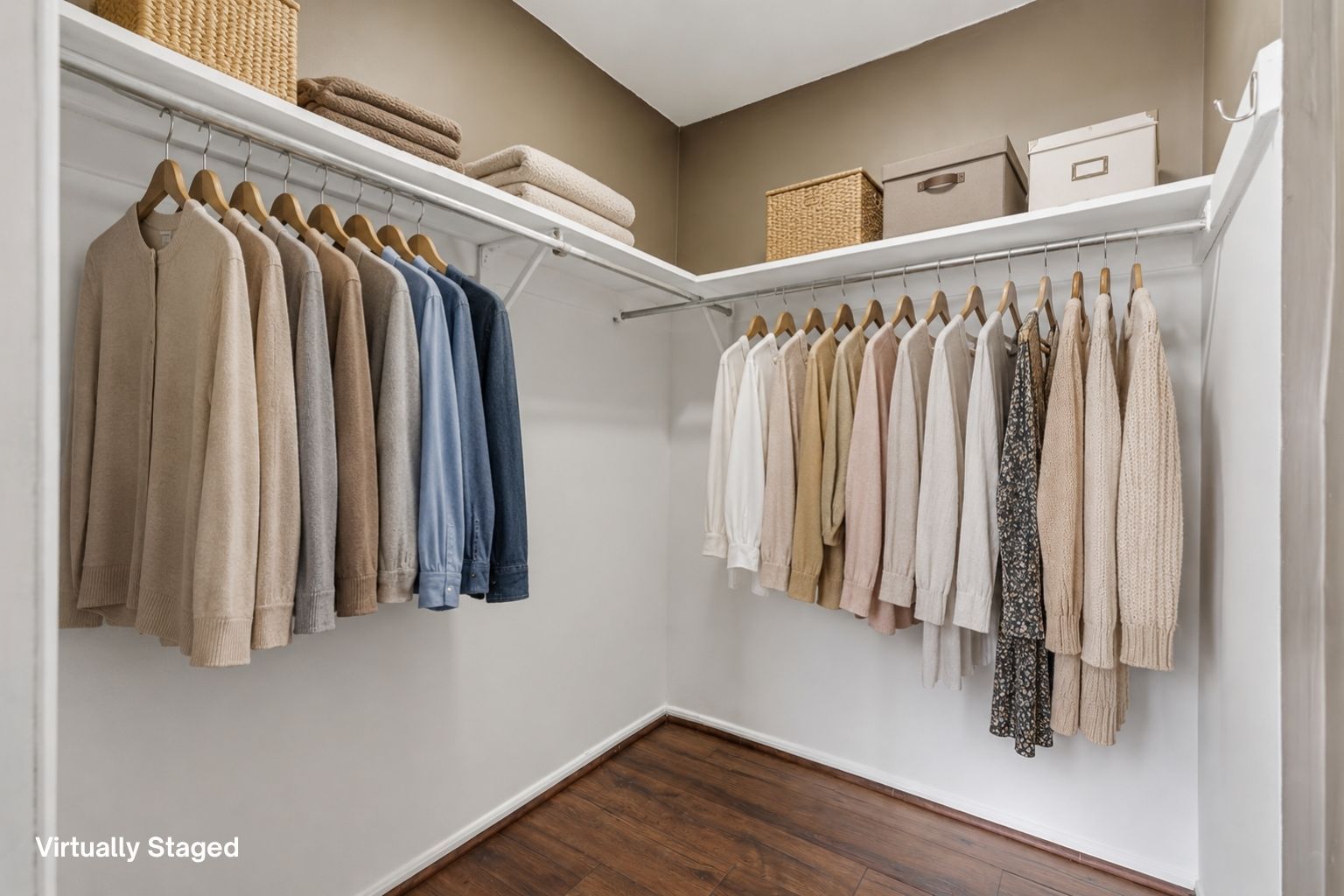 Walk-in Closet