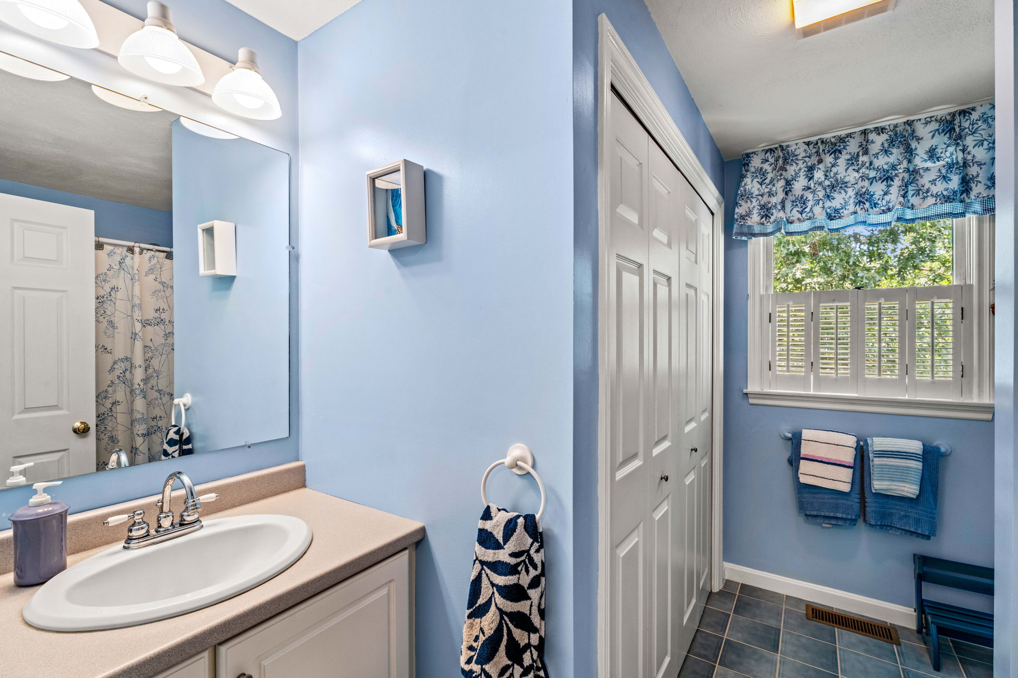 4 Mulberry St, Groveland, MA 01834, USA Photo 21
