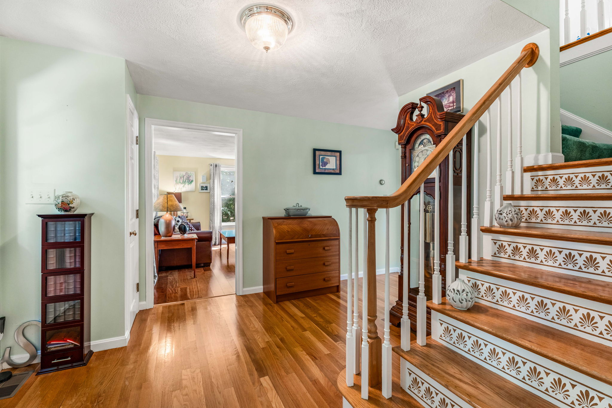 4 Mulberry St, Groveland, MA 01834, USA Photo 32