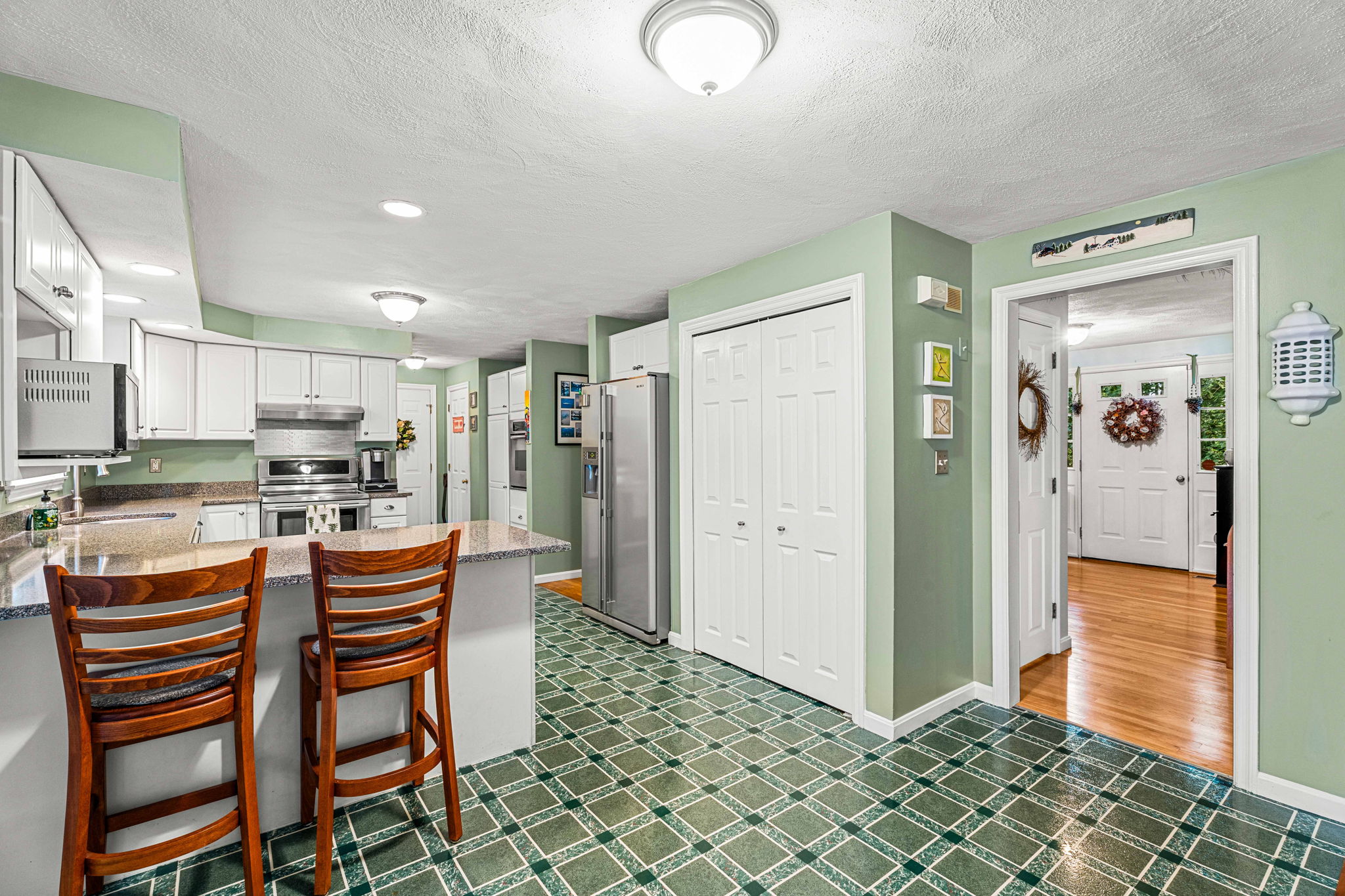 4 Mulberry St, Groveland, MA 01834, USA Photo 44
