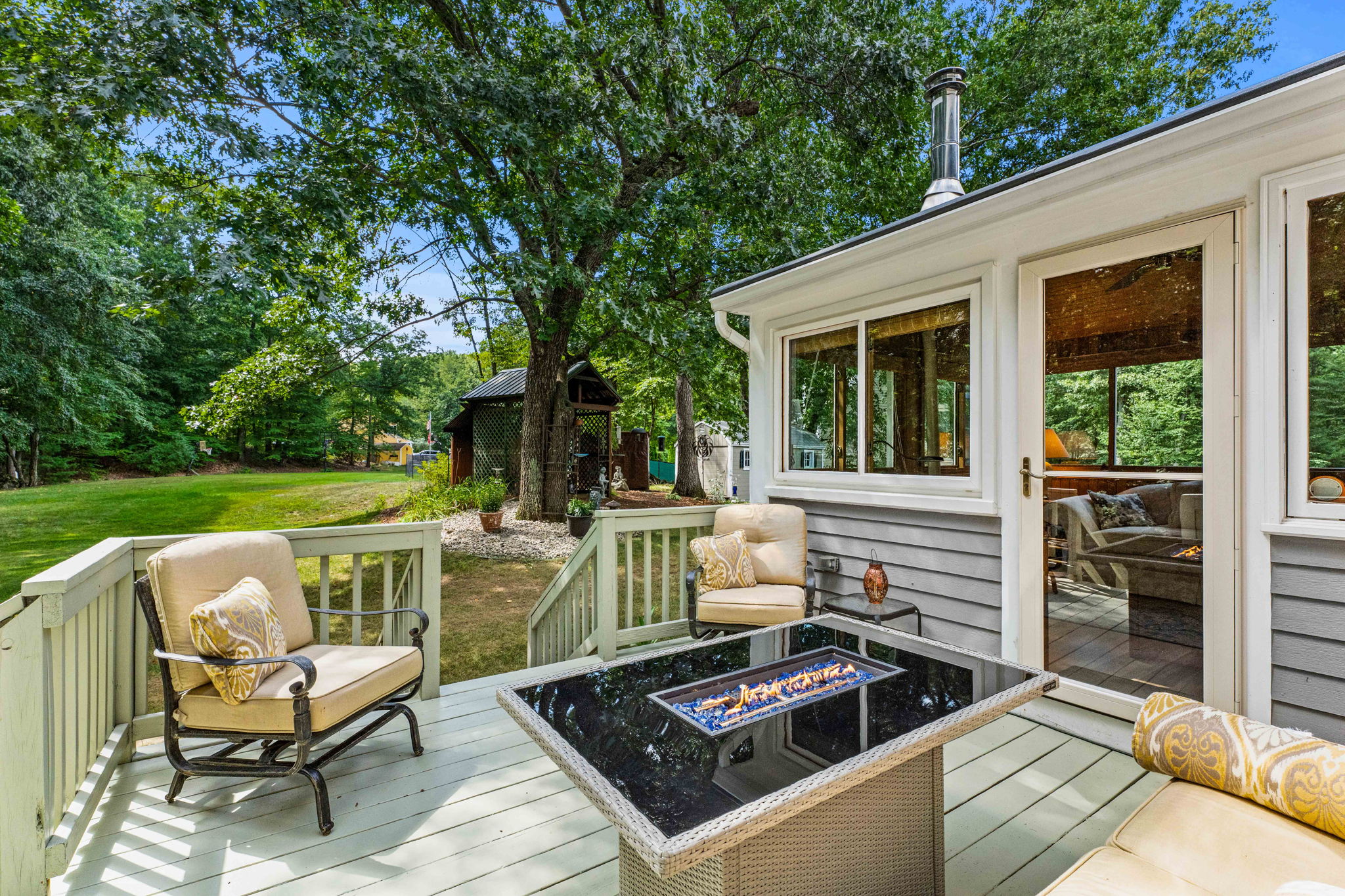 4 Mulberry St, Groveland, MA 01834, USA Photo 5