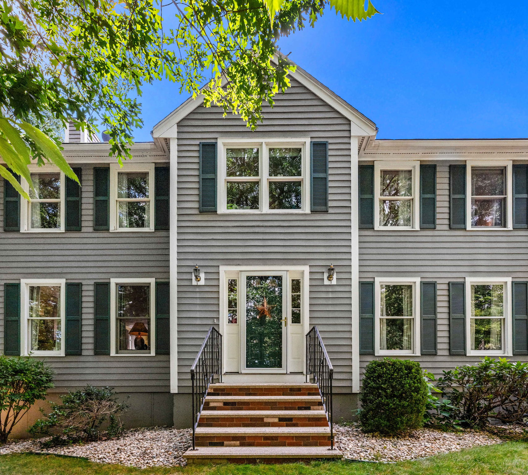4 Mulberry St, Groveland, MA 01834, USA Photo 3