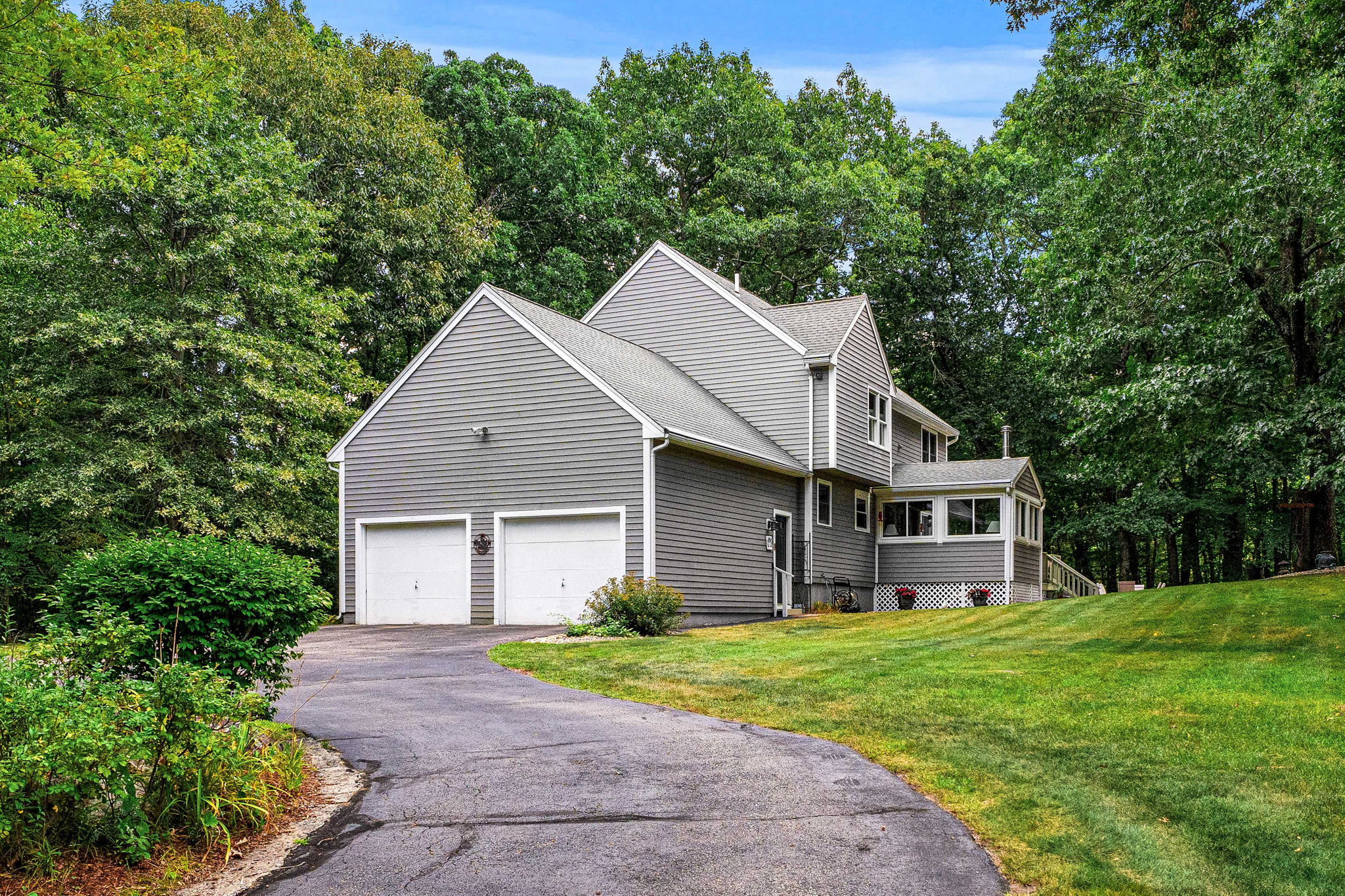 4 Mulberry St, Groveland, MA 01834, USA
