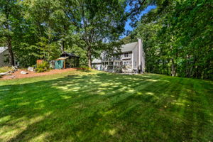 4 Mulberry St, Groveland, MA 01834, USA Photo 8