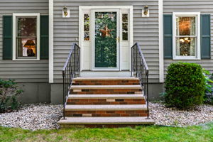 4 Mulberry St, Groveland, MA 01834, USA Photo 9
