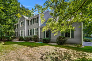 4 Mulberry St, Groveland, MA 01834, USA Photo 10