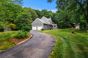 4 Mulberry St, Groveland, MA 01834, USA Photo 1